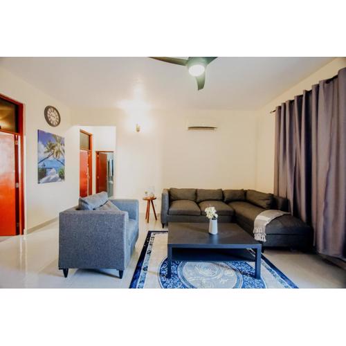 Zanzi modern 2 bed apartment GF