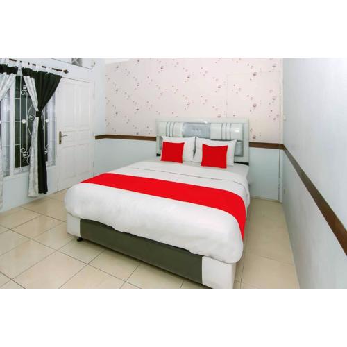 Zazadior Residence Syariah near Pantai Padang Mitra RedDoorz