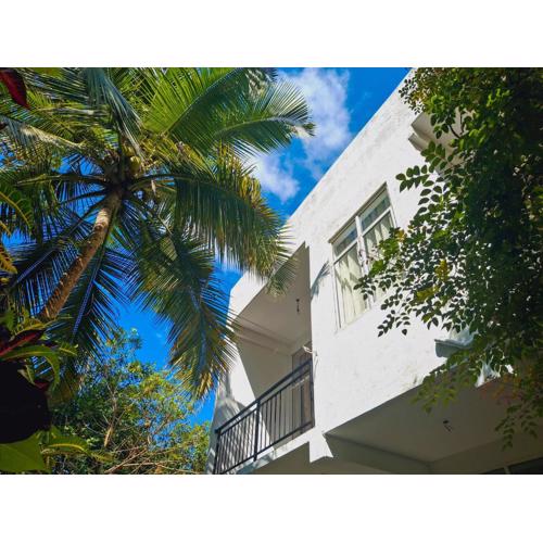 Zeleny Retreat Home Stay