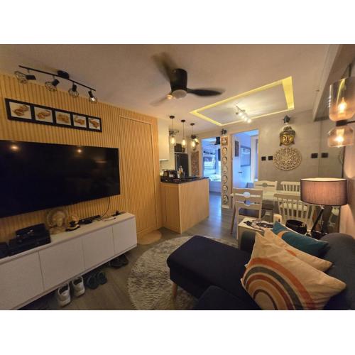 Zen Vibes Modern 2BR Asian Fusion Stay