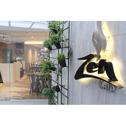 Zerenity Hotel & Suites