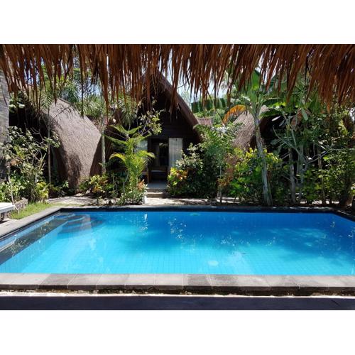 Zipp Bar Restaurant & Bungalows