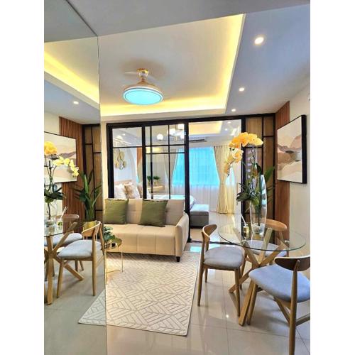 Zoe Suite in Shell Residences MOA Pasay City