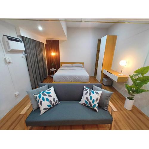 ZSL Elegant Condo LOOP 1 Bedroom Tower 1