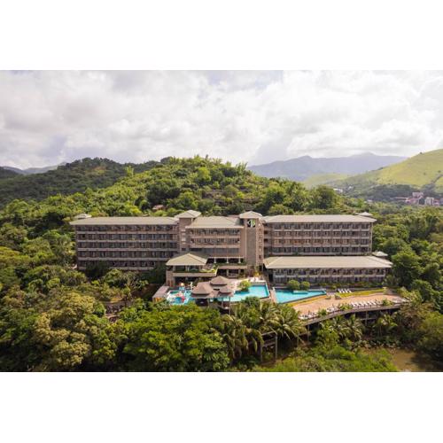 Zuri Resort
