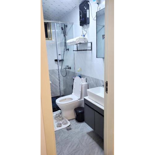 Zuri studio, Netflix, balcony,city view